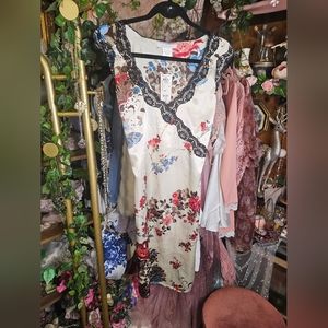 Charlotte rouse brand new  dress size m medium.